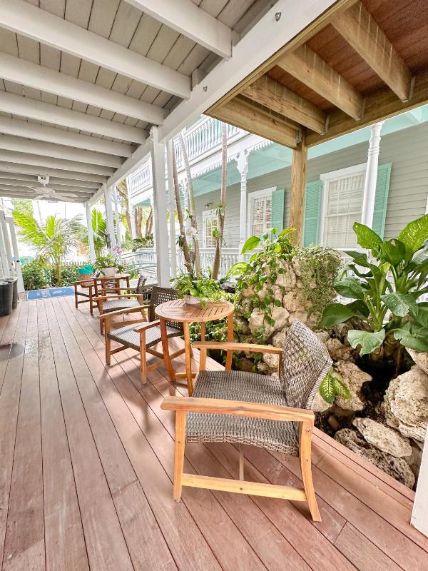 Eden House - image 23