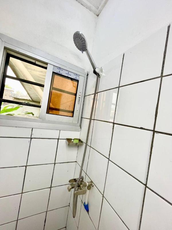 1Bed Studio Sleeps 2 - Wifi Parking - image 2
