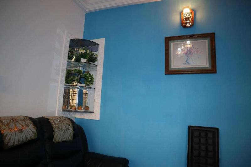 1 Bed Studio Sleeps 2 - Canal Views Balcony Wifi - image 12