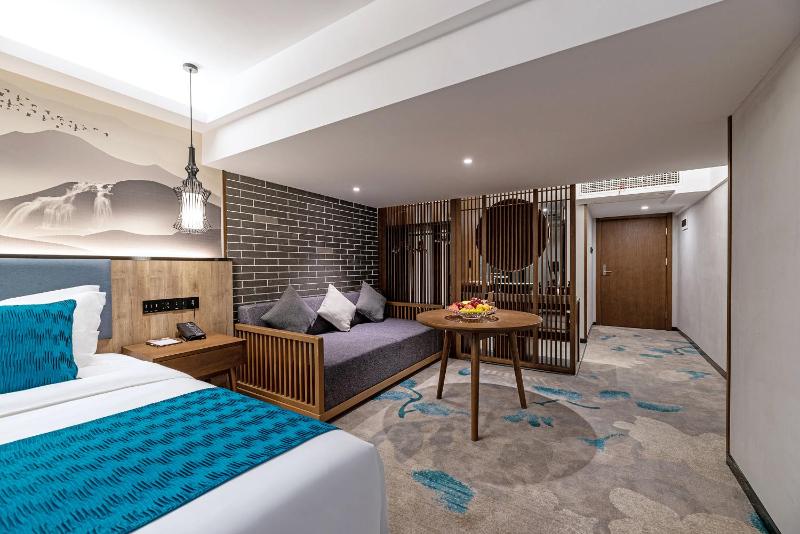 Mehood Lestie Xiamen Zhongshan Road Pedestrian Street - image 15