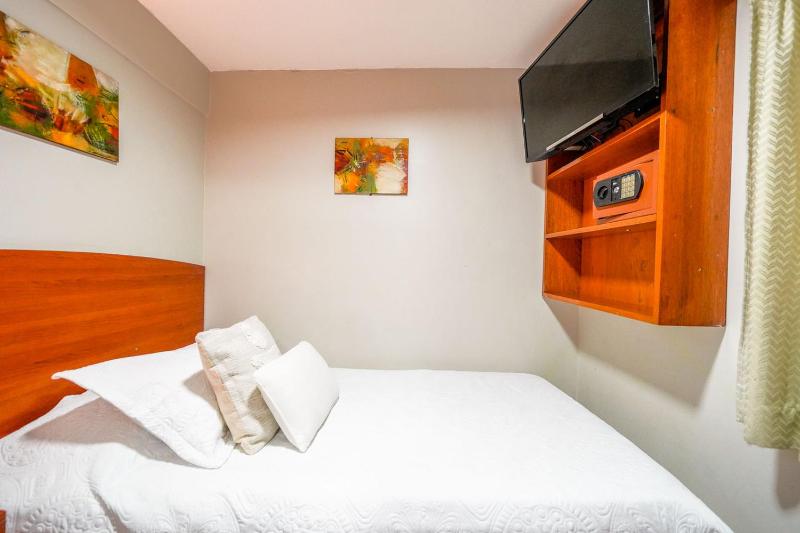 Imperial Inn Hospedaje Turistico - image 12