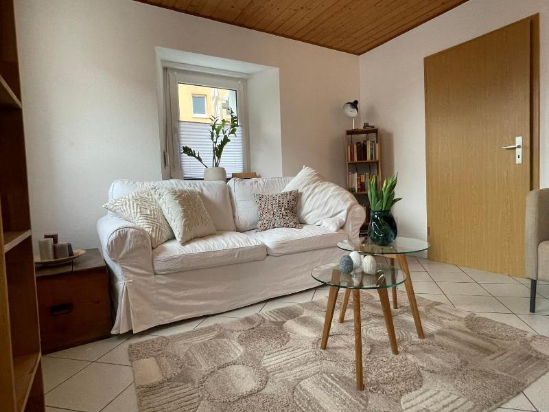 One-Bedroom Apartment image 3