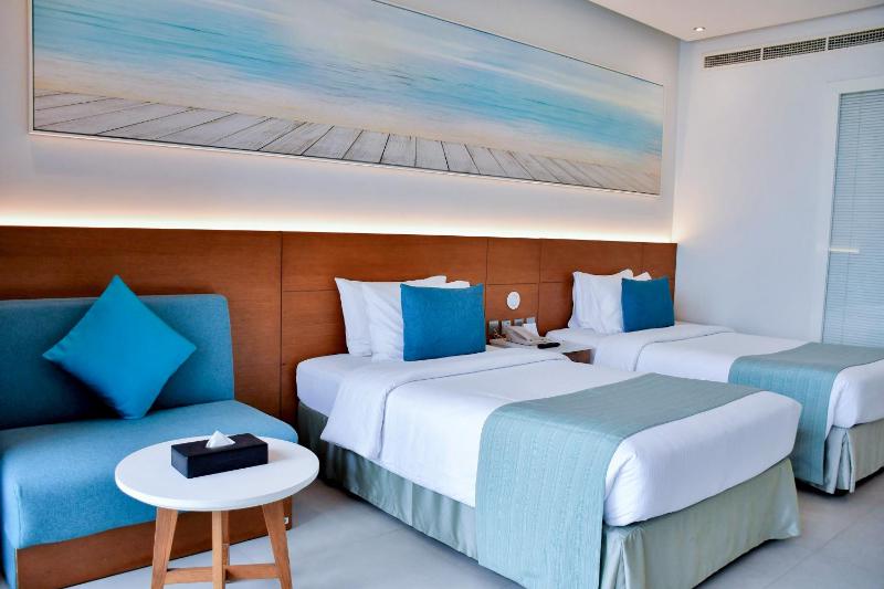 Standard Twin room Seaview - Non Smoking image 3