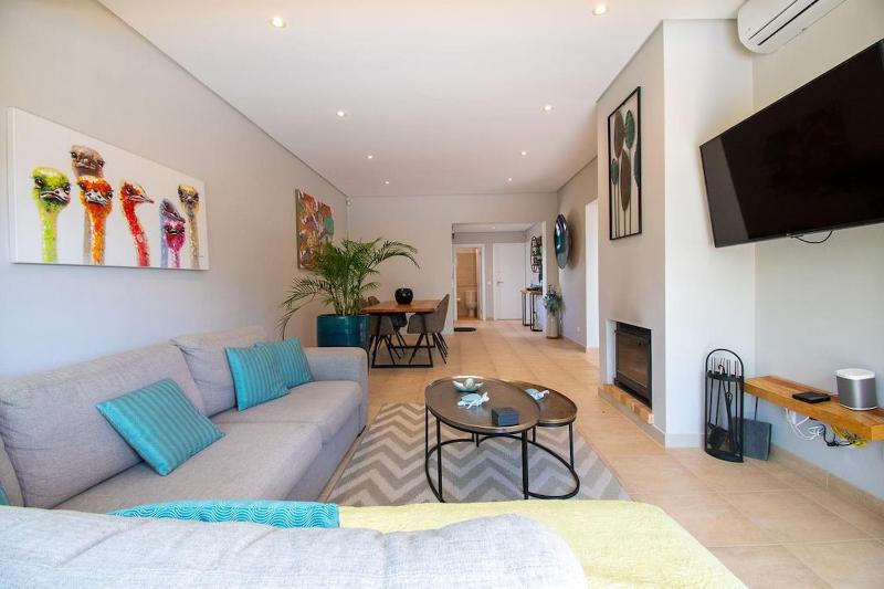 Casa Ana Superbly Renovated with Heated Private - image 4