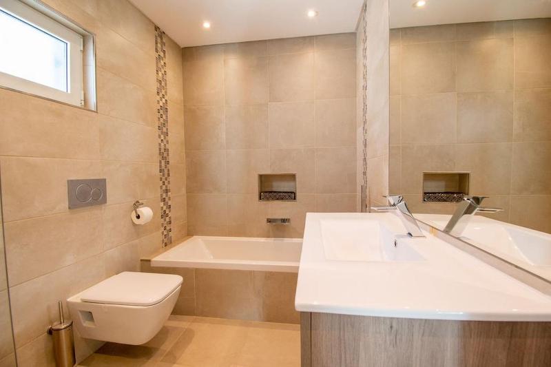 Casa Ana Superbly Renovated with Heated Private - image 17