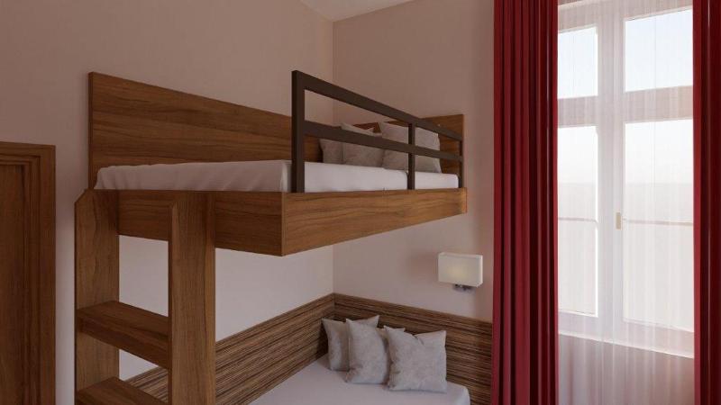 Quadruple Room image 4