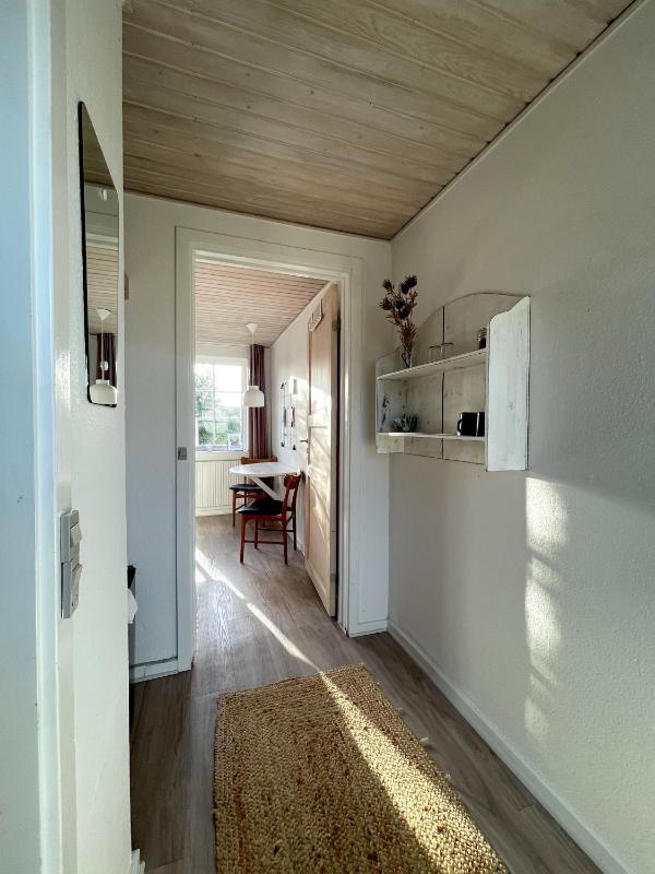 Double or Twin Room image 4