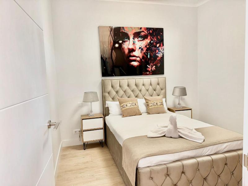 Salamanca Apartment Mid-stay - image 4