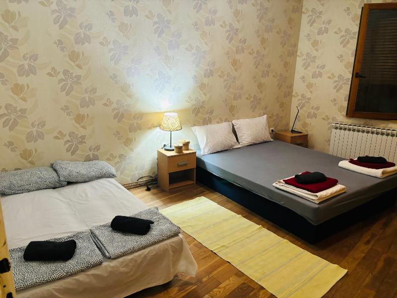 Apartman Lumi - Stari Grad - image 3