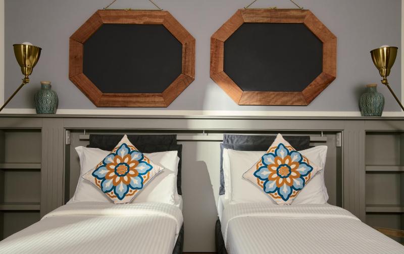 Deluxe Double Room with Balcony image 1