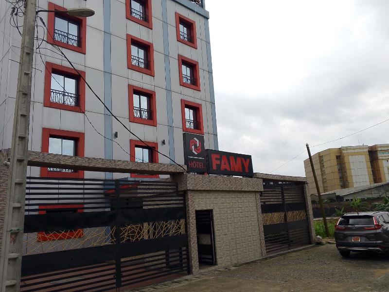 FAMY Hotel - image 14