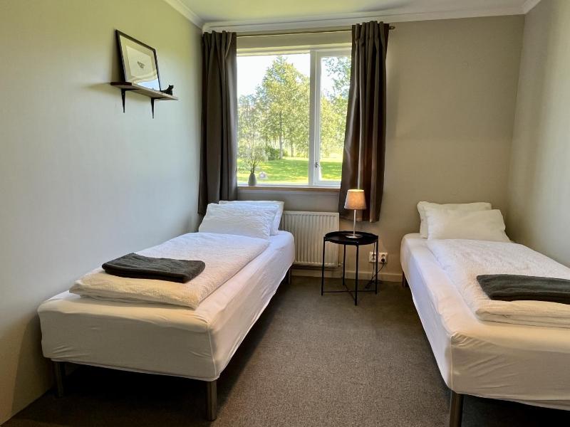 Double or Twin Room with Shared Bathroom image 1