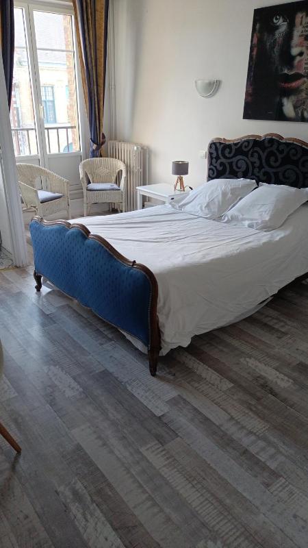 Double Room image 4