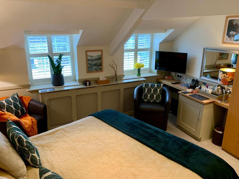 Superior King Room image 2