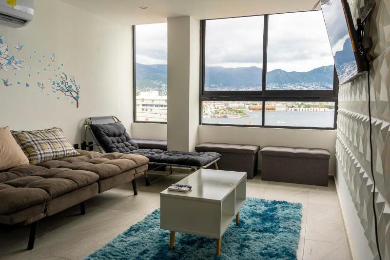 Acapulco Retreat with Bay Views & Amenities - image 32