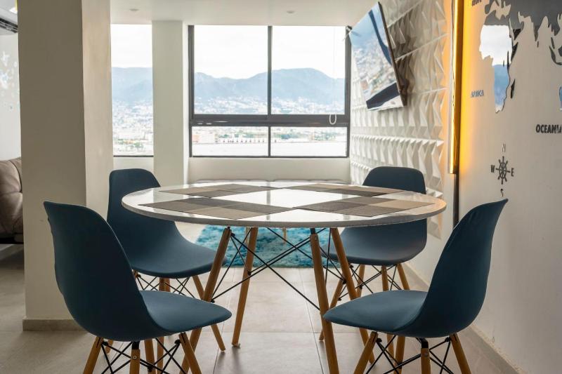 Acapulco Retreat with Bay Views & Amenities - image 14