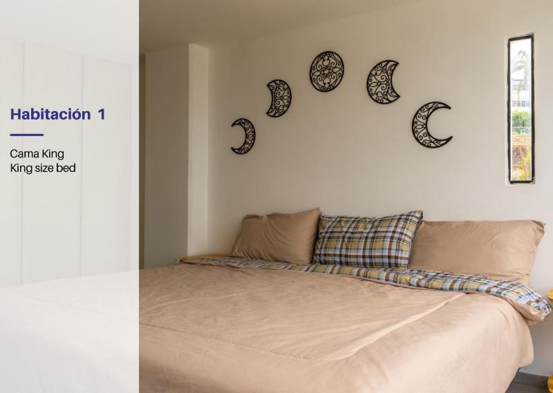 Acapulco Retreat with Bay Views & Amenities - image 28