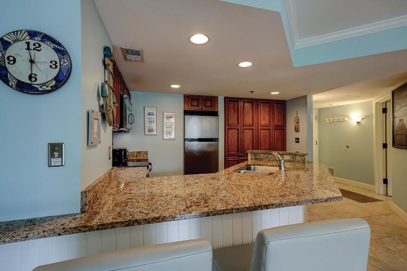 Wonderful Luxury Updated Villamare with Pool Bikes & Beach Gear included - image 36