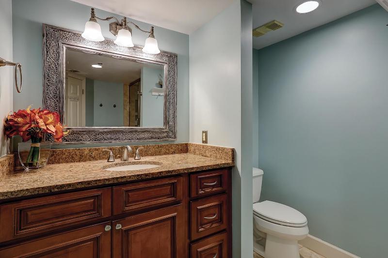 Wonderful Luxury Updated Villamare with Pool Bikes & Beach Gear included - image 27