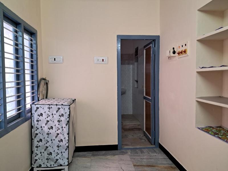 3B2HK Orange Homestay - near Big Temple - image 14