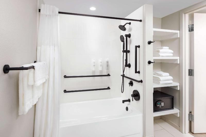 Hilton Garden Inn Ocean City Oceanfront - image 45