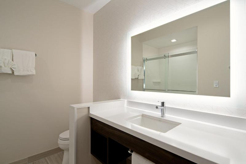 Standard Room image 3