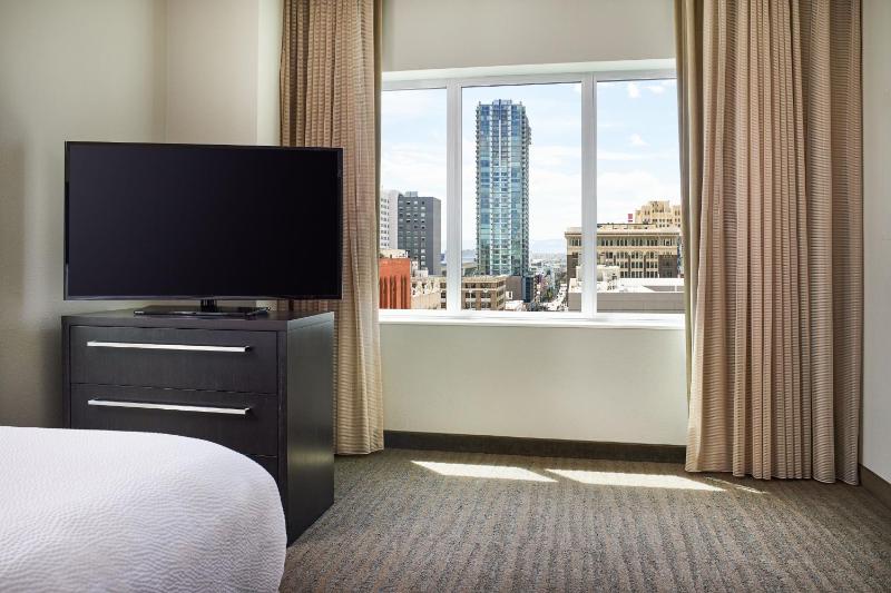 Residence Inn by Marriott Denver City Center - image 2