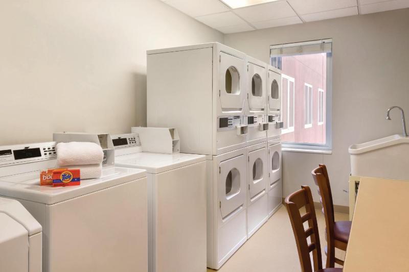 Residence Inn by Marriott Denver City Center - image 29