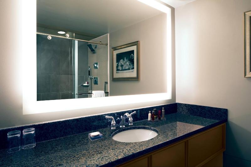 King Room image 2