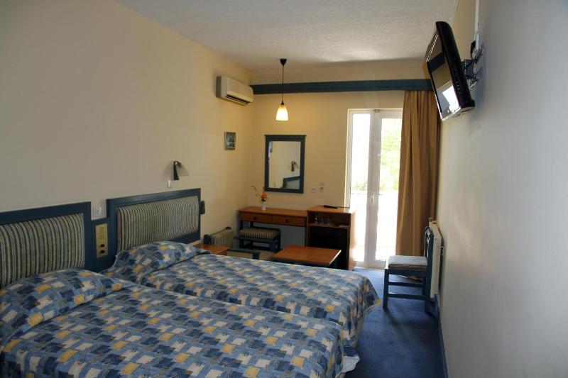 Astron Hotel - image 16