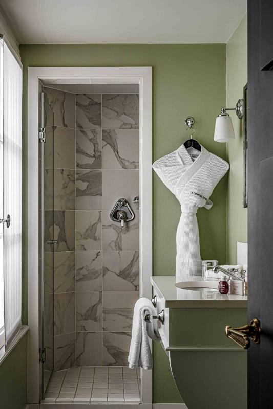 Classic Double Room  image 4