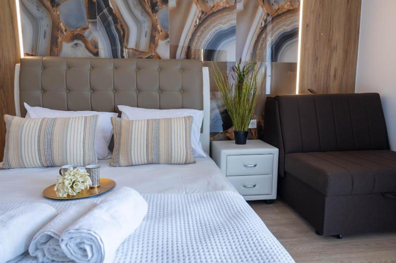 Triple Room with Mountain View image 1