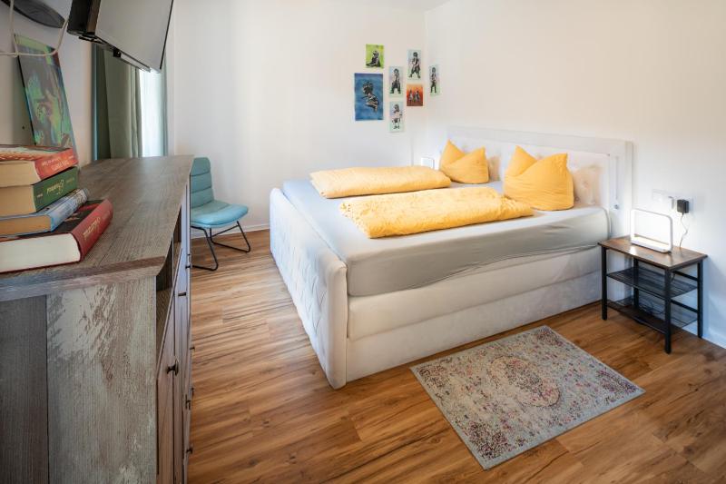 Double Room image 3