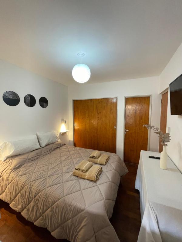 Departamento PB patio y asador privados - NUEVO SERVICIO Estacionamiento 24hs INCLUIDO no camioneta- Cerca de hotel Quinto Centenario Nuevocentro shopping Hospital Clinicas y Club Universitario Córdoba Sede central - image 26