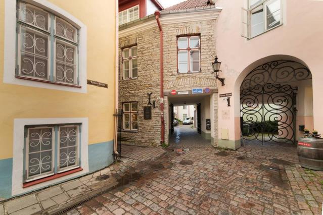 Two-Bedroom Apartment with Sauna - Toom-Rüütli 12-13 image 3
