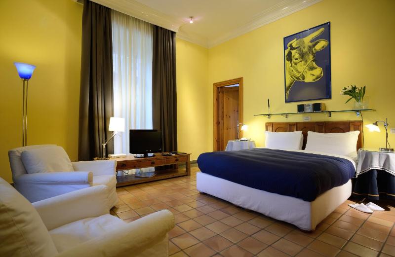 Triple Room image 2