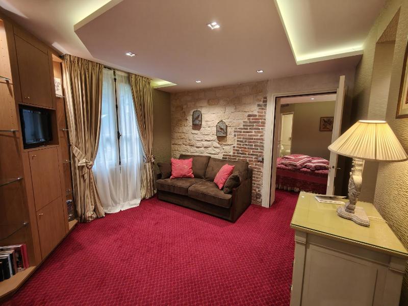 Junior Suite image 2