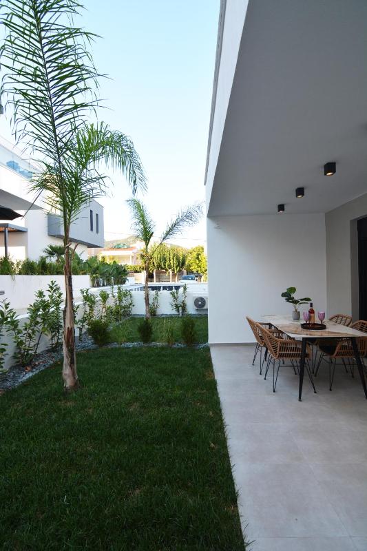 Diamond C Luxury Apartment Images