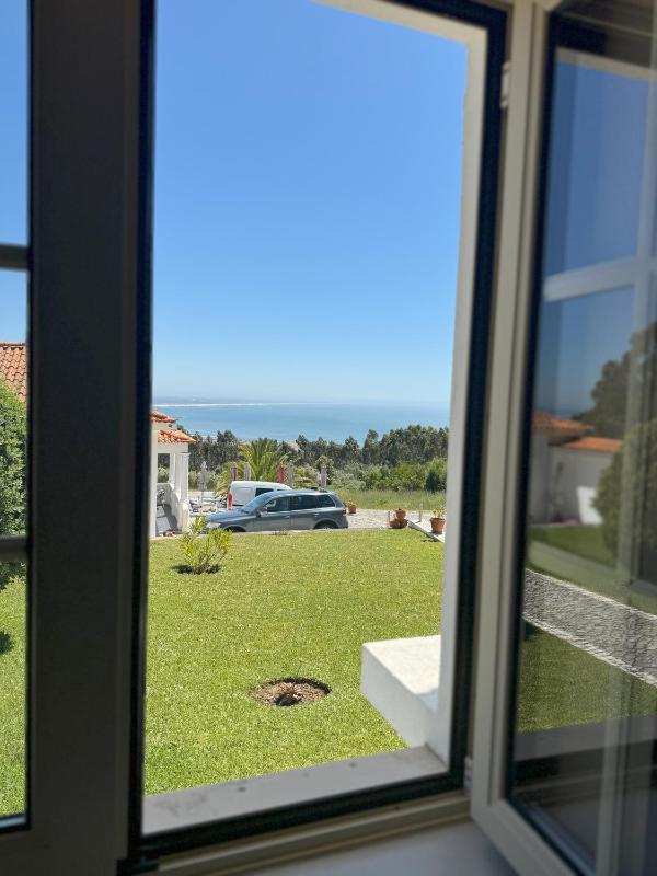 Double Room with Sea View image 2