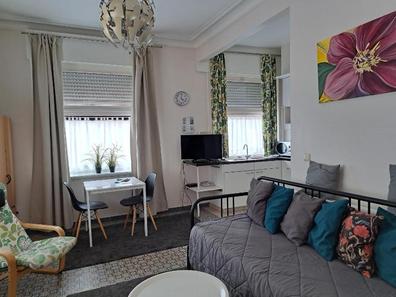 Apartment Descamps - image 30