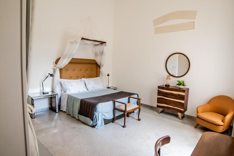 Suite image 2