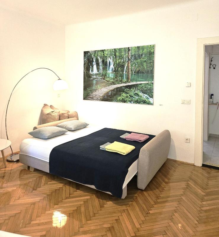 Superior Apartment image 2