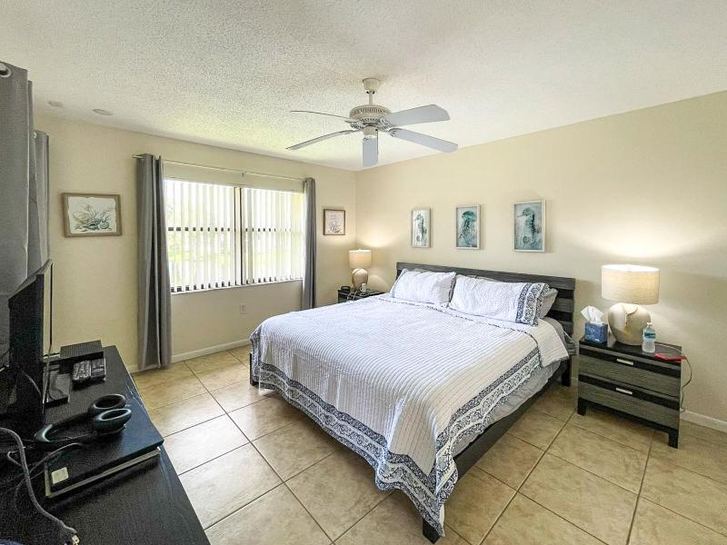 Spacious Shorewalk 2B-2B Condo near Anna Maria Island Beaches & IMG Academy - image 32