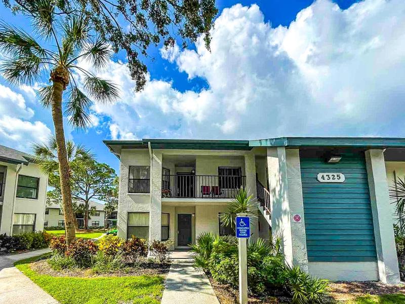 Spacious Shorewalk 2B-2B Condo near Anna Maria Island Beaches & IMG Academy - image 21