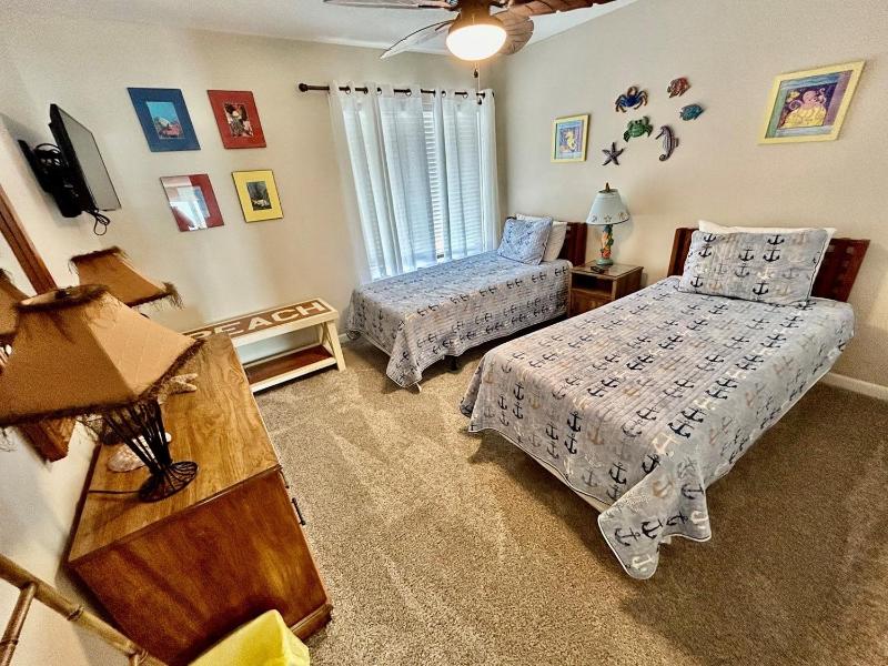 Three-Bedroom Apartment image 4