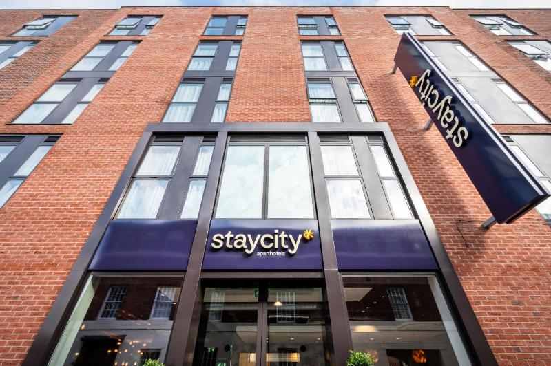 Staycity Aparthotels Birmingham City Centre - image 9
