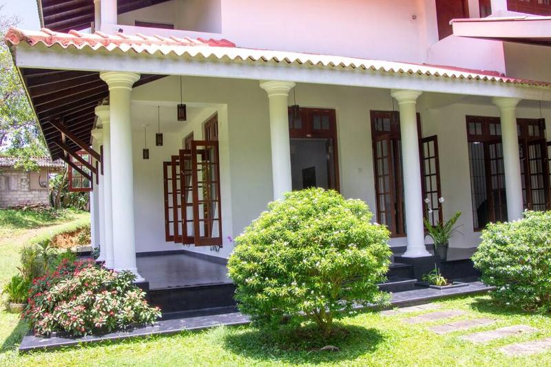 Dazzling Villa in Weligama Sri Lanka - image 15