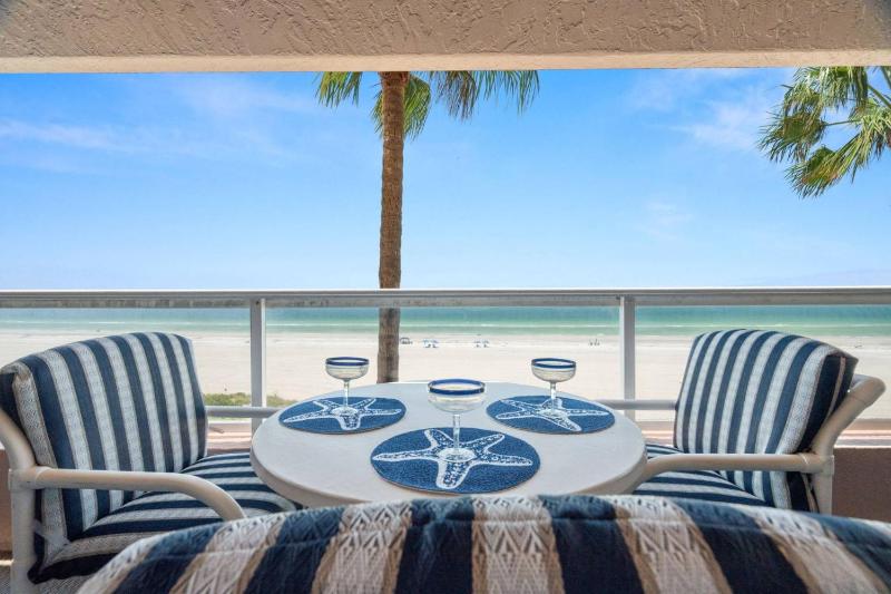 5F Crescent Beach Club - image 1