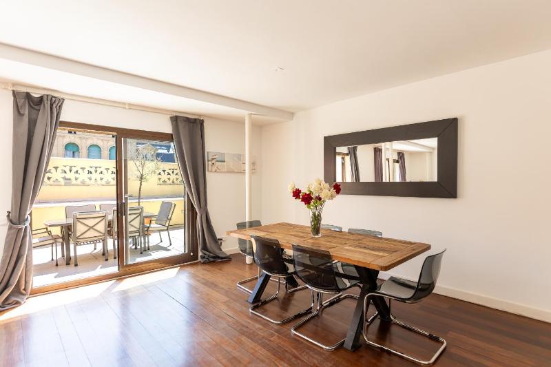 BCN Apartments 41 - image 9