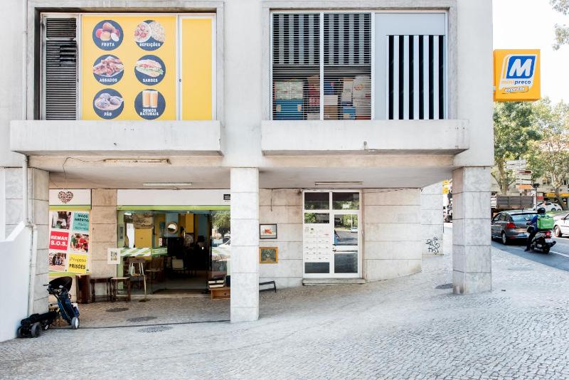 Apartment with Terrace image 3
